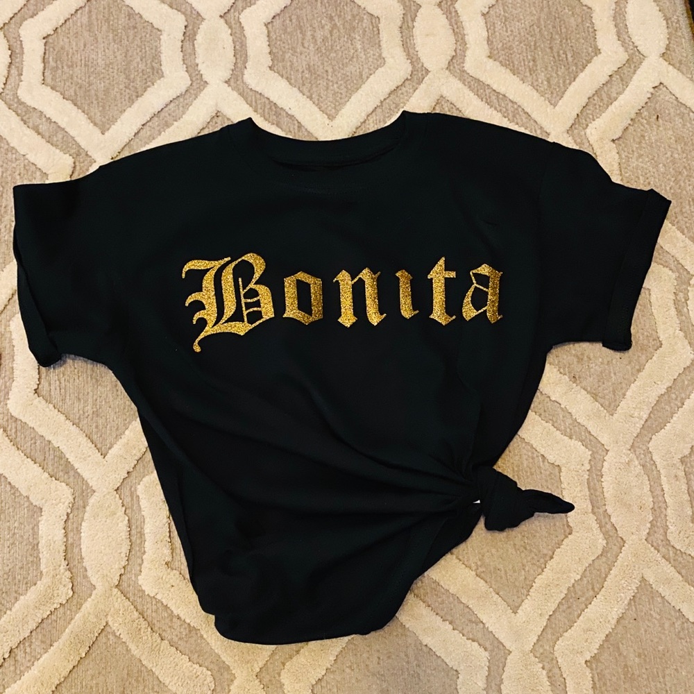 Girls Latin custom t-shirt “Bonita”